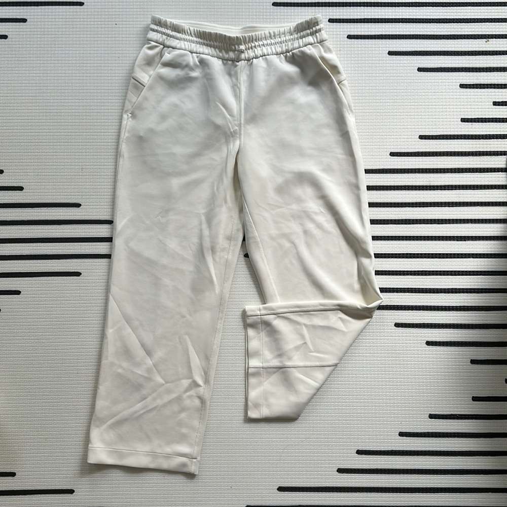 Lululemon soft stems 7/8 crop- size 6